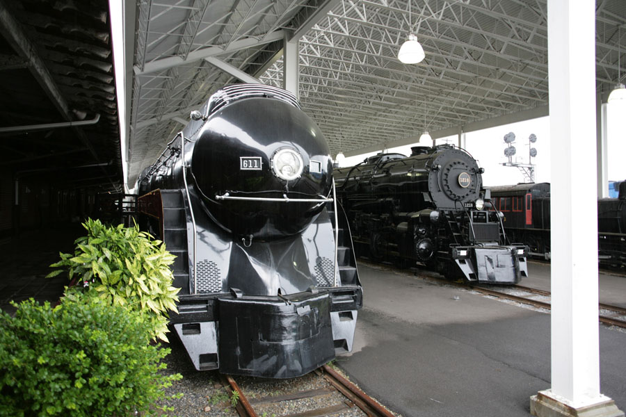 N&W Steam Locos Roaoke Museum-A